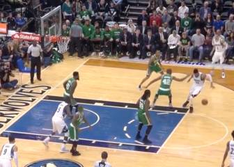 Un bailarín de 2,13 y 21 añitos: ¡Qué dos maniobras de Towns!