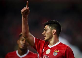 El gol de Raúl Jiménez que cerró la paliza del Benfica