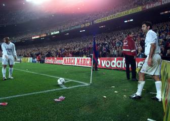 Figo y el cochinillo: la noche más negra del Camp Nou