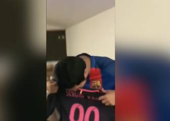 Fan delighted with Barça shirt - until he sees what's on the back