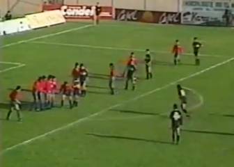 El gol anulado de Mario Salas que festejó Hoyos en Chile