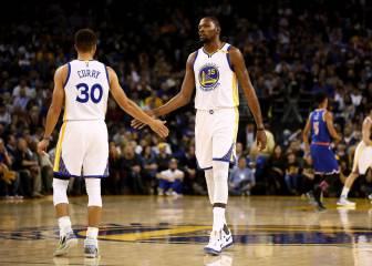 ¿La clavada del año? Increíble mate de Durant a los Nets