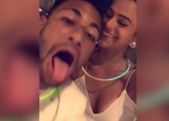 El fiestón de Neymar en fin de año: Fuego, karaoke y chupitos