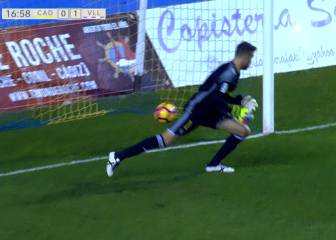 Un fallo garrafal de Cifuentes da el triunfo al Valladolid