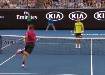 ¡Wawrinka da un pelotazo al rival en sus partes nobles!