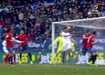 El Mudo Vázquez rescata al Sevilla ante un correoso Osasuna