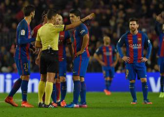 Luis Suárez fue expulsado y se perderá la final de la Copa