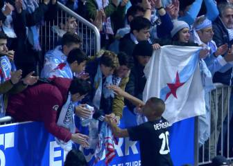 ¡Delantero de Alavés consoló a hinchas rivales: notable gesto!