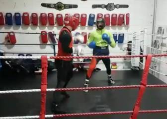 McGregor in the ring: preparing for Mayweather bout perhaps?