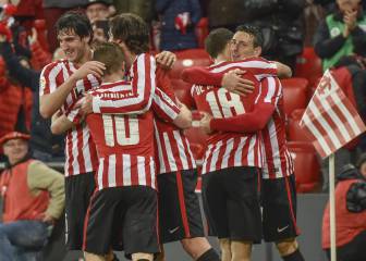 Un gol polémico de Aduriz sella la remontada del Athletic
