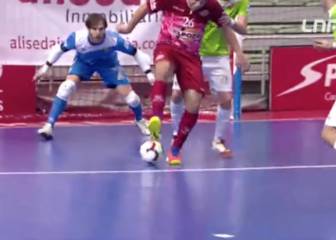 Futsal fever! Two cheeky backheel goals in 7 minutes!