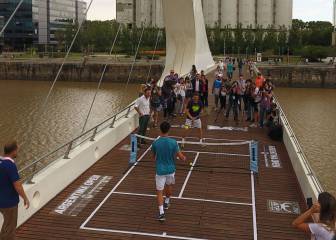 Nishikori and Ferrer's novel game of mini-tennis in Buenos Aires