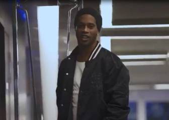 Chica de 17 años deslumbra a Ronaldinho con su freestyle