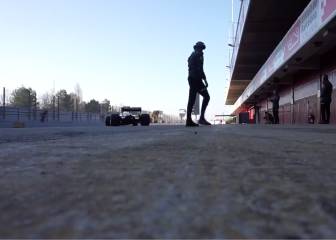 Fernando Alonso's McLaren-Honda takes to the track