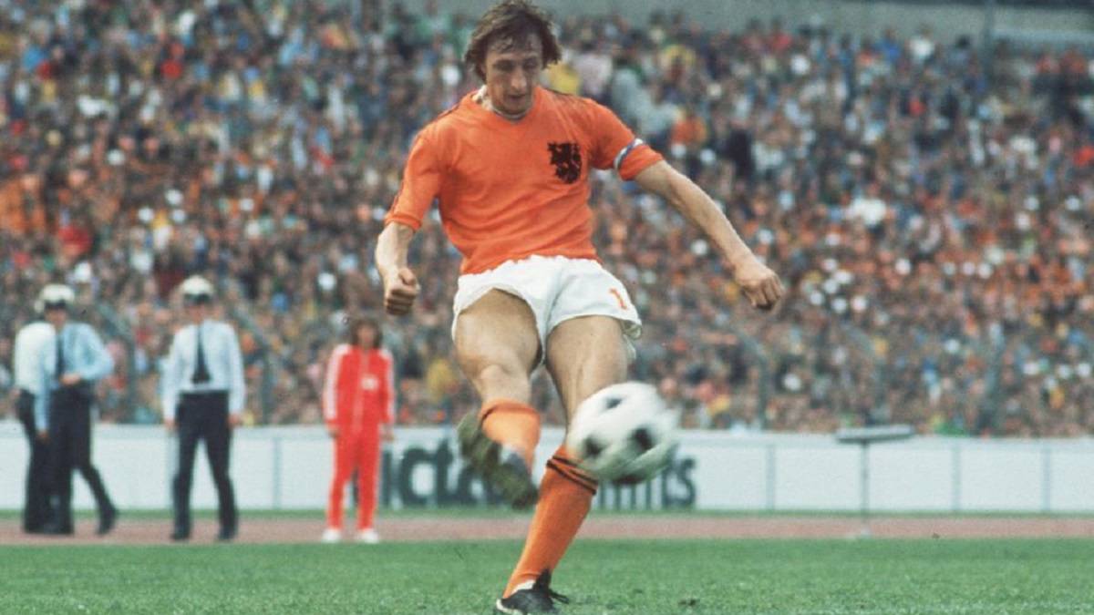 Cruyff: Five great goals by the Barcelona and Holland legend - AS.com