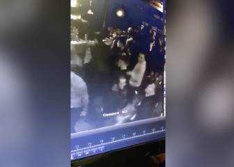 ¡Terrible! Barkley al suelo en una disco tras duro puñetazo