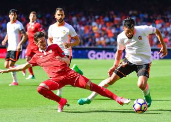El Sevilla deja escaparse al Atleti en Mestalla frente al Valencia