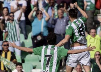 El Betis aleja los fantasmas del descenso ganando al Eibar