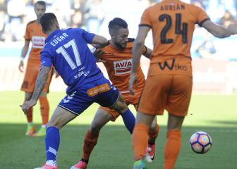 El Alavés agua las fiestas a los vitorianos y empata ante el Eibar
