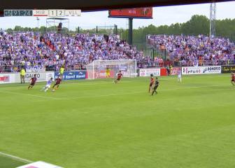 Un Mirandés heroico salva un punto con un jugador menos