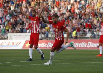 El Almería supera al Reus y se queda un año más en Segunda