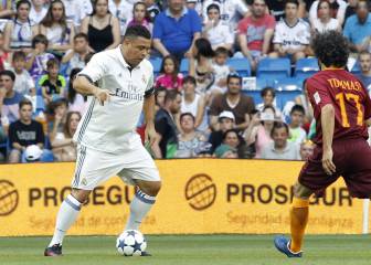 El Fenómeno Ronaldo vuelve a jugar por Madrid... ¡ovación!