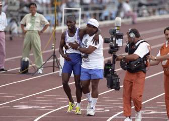 Redmond, entre lágrimas y con la ayuda de su padre: la carrera más emocionante de los Juegos