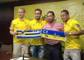 El Cádiz presenta a Álex, Bijker y Correa de una tacada