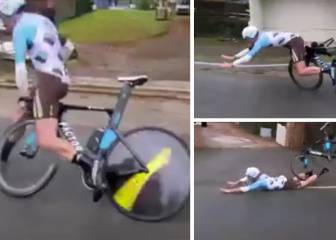 Duele sólo con verlo: brutal caída de un ciclista, ¡Atentos al manillar!
