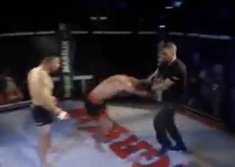 Un árbitro pone en riesgo la vida de un luchador de MMA y éste se vuelve loco a puñetazos contra él