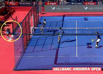 Si juegan al pádel sueñan con hacer esta locura: desde fuera y de espaldas