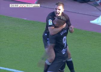 Hernández lidera un sólido triunfo del Huesca en Almería