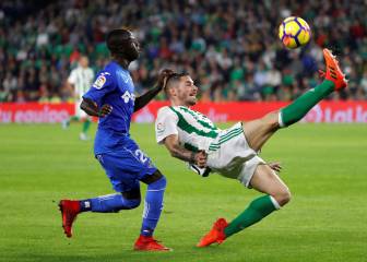 El banquillo saca al Betis de un aprieto en el Villamarín