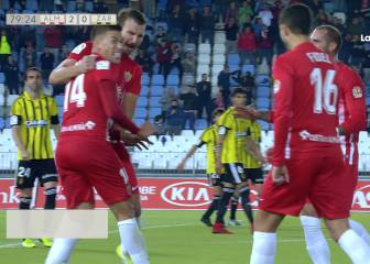 El Almería resurge a costa de un Zaragoza somnoliento