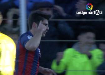 El Huesca no frena y el Lugo maldice el arbitraje