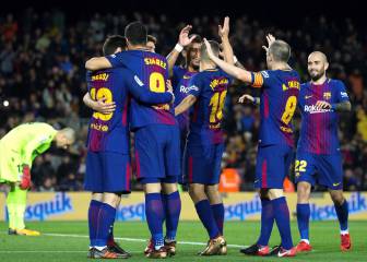 Goleada del Barça al Deportivo en la noche de los palos