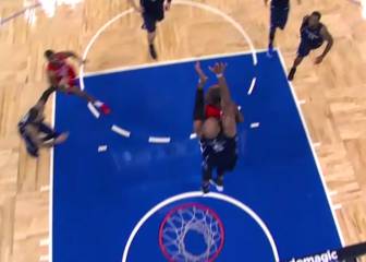 Aunque no lo crean esto acaba en canasta... bueno, en canastón