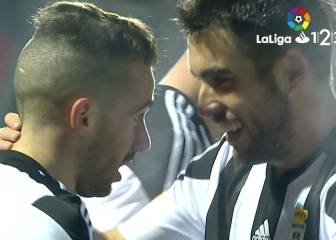 Aarón impide que el Huesca se escape en lo más alto de la tabla