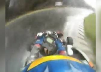 Por si alguien dudaba lo bueno que es: Alonso, en un kart bajo la lluvia... ¡Alucinante!