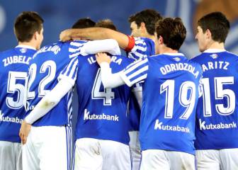 La Real recupera la sonrisa y abusa de un Depor raquítico