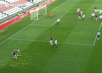 Álex Gallar da al Huesca su quinta victoria consecutiva