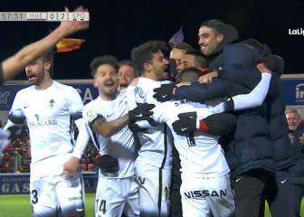 El Huesca sigue su mala racha y firma su primera derrota en casa