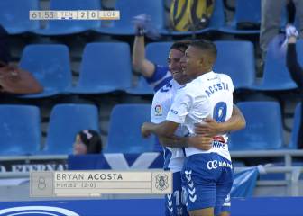 Suso y Bryan permiten al Tenerife seguir mirando al playoff