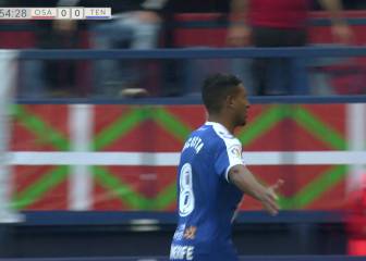 Bryan Acosta lanza de nuevo al Tenerife y paraliza a Osasuna