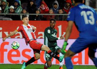 Joaquín lanza al Betis ante el Girona y afianza la quinta plaza