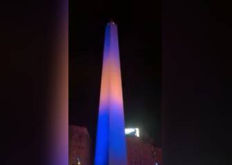 El obelisco se vistió de azul y oro para celebrar el título con la afición