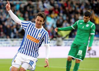 La Real Sociedad sufre para ganar en la despedida de Xabi Prieto