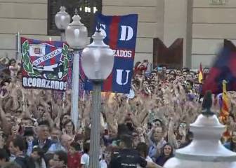 Huesca se lanza a las calles para celebrar el ascenso a Primera