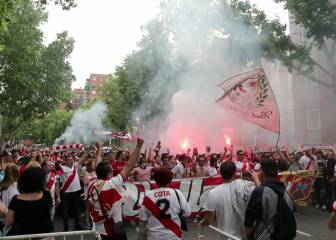 Vallecas ardió en la previa: ambientazo para animar al Rayo