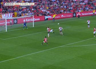 Así se firma una salvación: golazo de chilena acrobática del Nástic